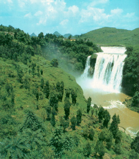 Huangguoshu 
Waterfall